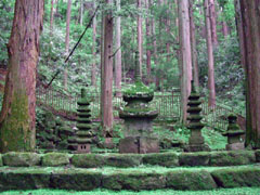 石造多宝塔